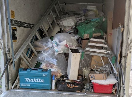 川崎市 不用品回収に行ってきました！ 屋外ゴミも回収いたします！