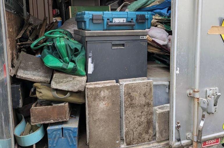 綾瀬市 屋外ゴミ回収、納屋内の不用品回収に行ってきました！